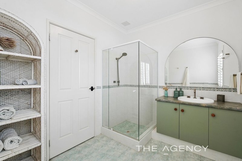 Photo - 2/16 Kinsella Street, Joondanna WA 6060 - Image 29