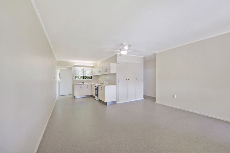 Photo - 2/16 Leeds Street, Gulliver QLD 4812 - Image 3