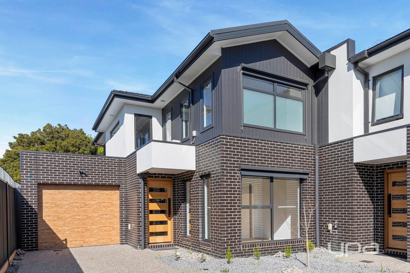 Photo - 2/16 Lester Avenue, St Albans VIC 3021 - Image 1