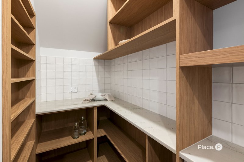 Photo - 216 Long Street East , Graceville QLD 4075 - Image 12