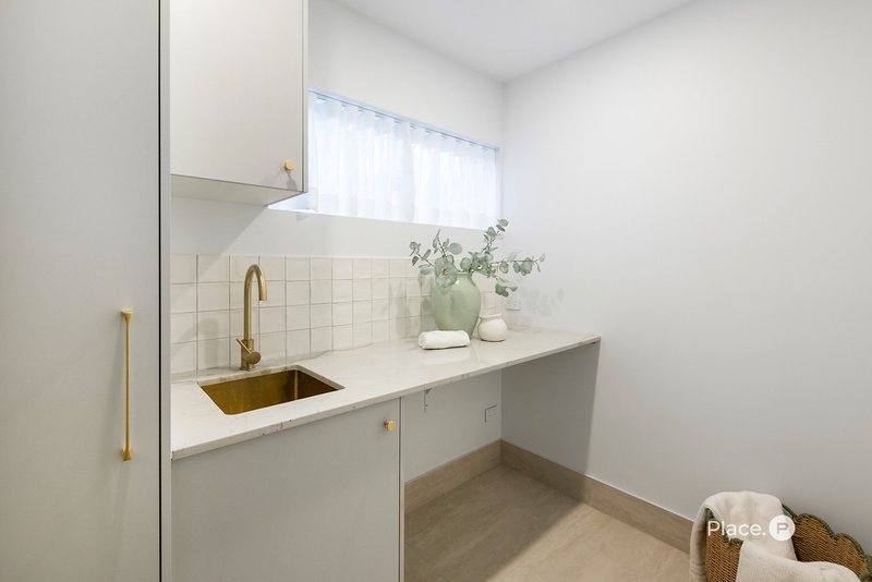 Photo - 216 Long Street East , Graceville QLD 4075 - Image 30