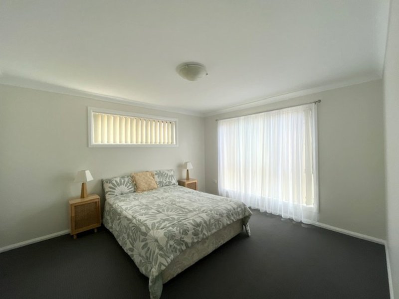 Photo - 2/16 Manning Street, Manning Point NSW 2430 - Image 1