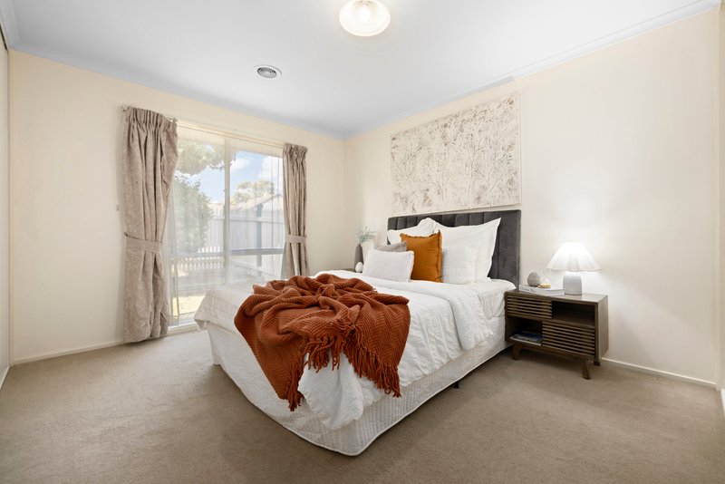 Photo - 2/16 Mcguinness Road, Bentleigh East VIC 3165 - Image 8