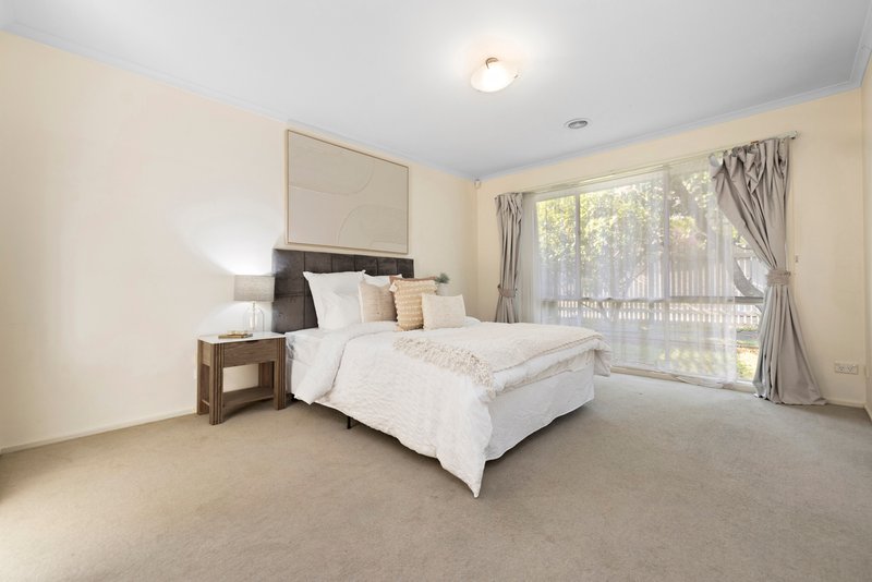 Photo - 2/16 Mcguinness Road, Bentleigh East VIC 3165 - Image 9