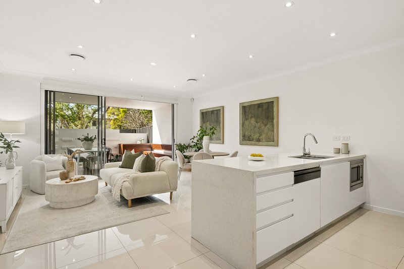 Photo - 2/16 Monmouth Street, Morningside QLD 4170 - Image 6