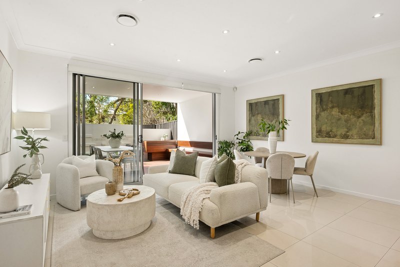 Photo - 2/16 Monmouth Street, Morningside QLD 4170 - Image 8
