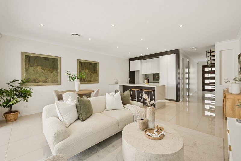 Photo - 2/16 Monmouth Street, Morningside QLD 4170 - Image 9