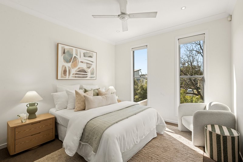 Photo - 2/16 Monmouth Street, Morningside QLD 4170 - Image 13