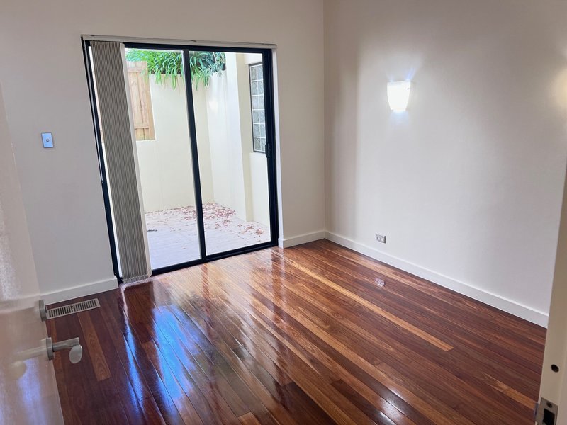 Photo - 2/16 Mulgray Avenue, Maroubra NSW 2035 - Image 6