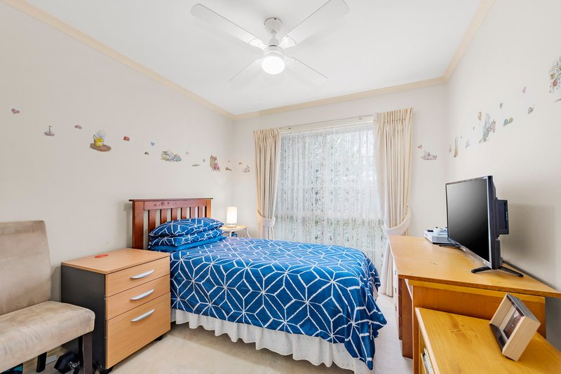 Photo - 2/16 Oliver Street, Ringwood VIC 3134 - Image 8