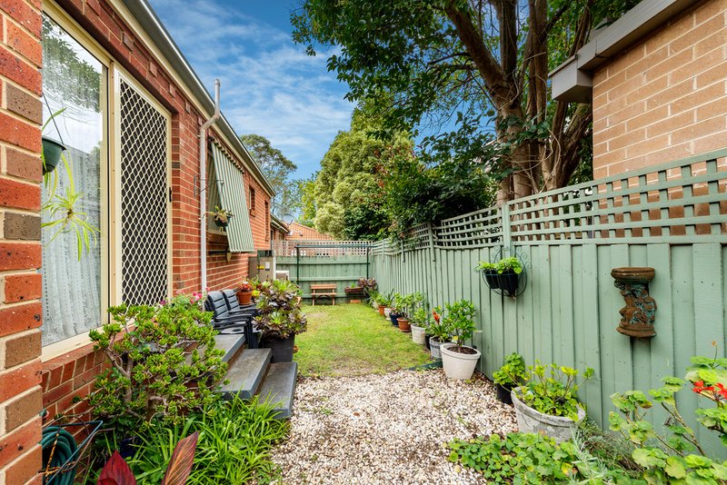 Photo - 2/16 Oliver Street, Ringwood VIC 3134 - Image 10