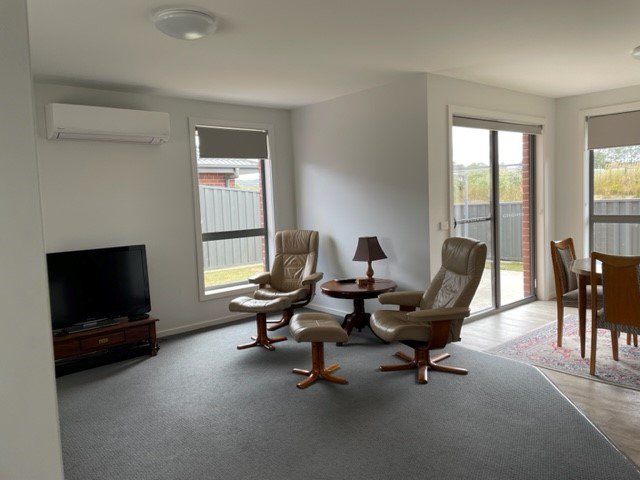Photo - 2/16 Paulownia Street, Latrobe TAS 7307 - Image 5