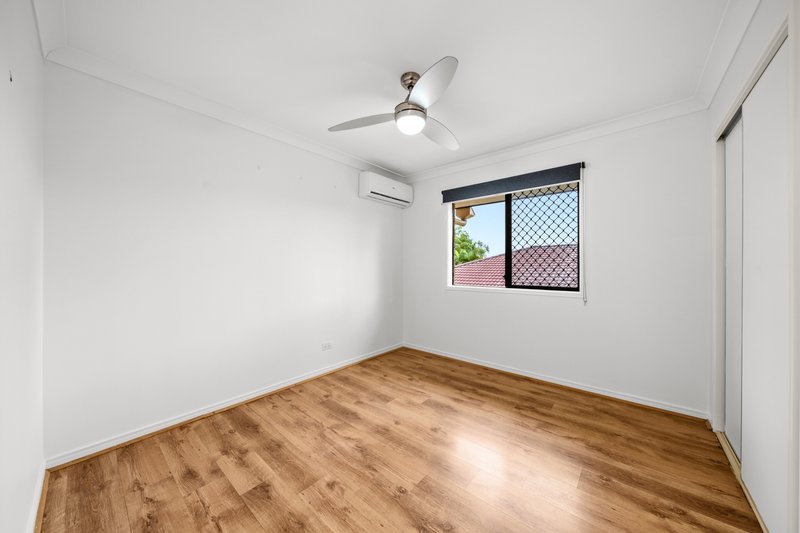 Photo - 2/16 Penrhyn Street, Pacific Pines QLD 4211 - Image 11