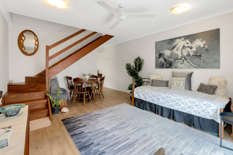Photo - 2/16 Robert Road, Bentley Park QLD 4869 - Image 1