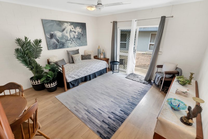 Photo - 2/16 Robert Road, Bentley Park QLD 4869 - Image 4