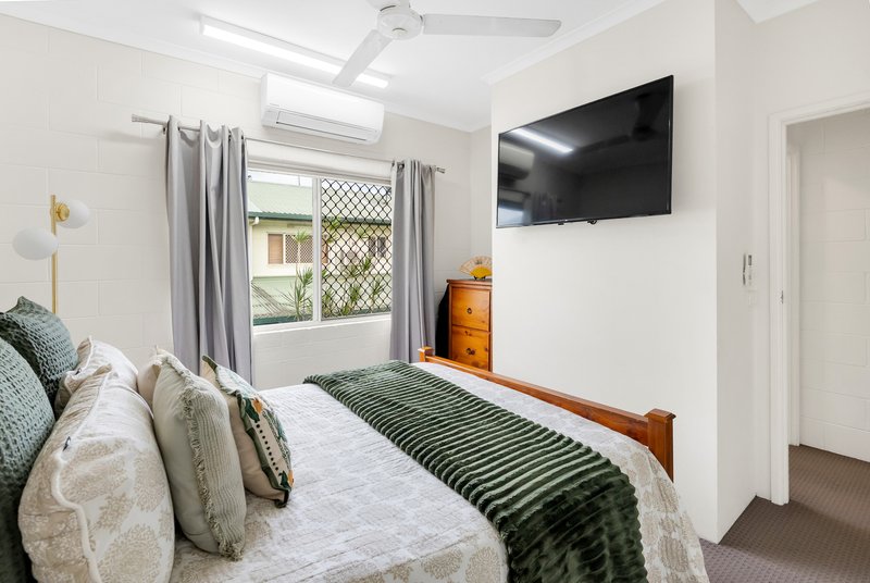 Photo - 2/16 Robert Road, Bentley Park QLD 4869 - Image 9