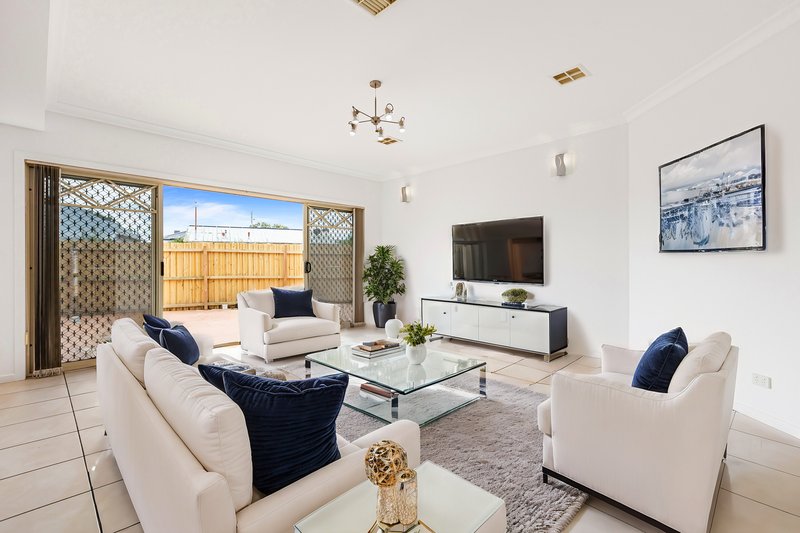 Photo - 2/16 Rooney Street, Maidstone VIC 3012 - Image 4