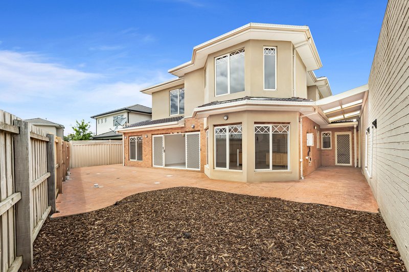 Photo - 2/16 Rooney Street, Maidstone VIC 3012 - Image 15