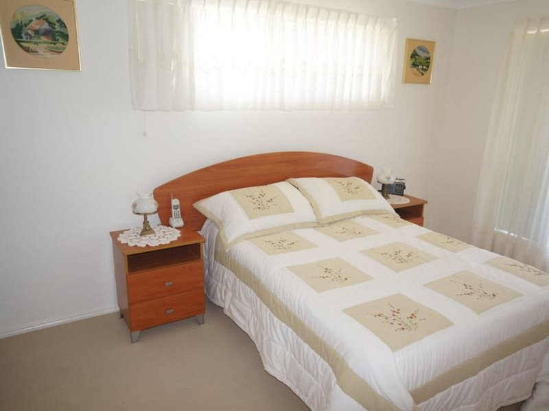 Photo - 2/16 Rosier Place, Old Bar NSW 2430 - Image 8