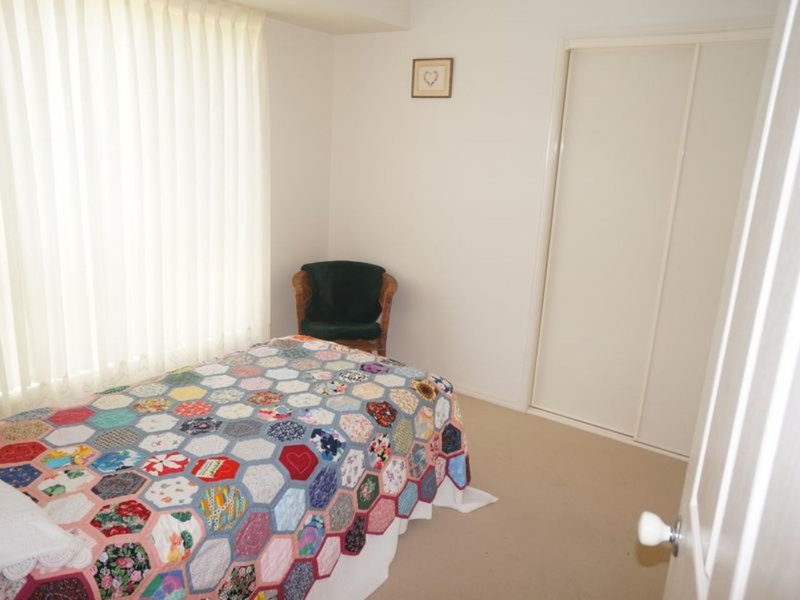 Photo - 2/16 Rosier Place, Old Bar NSW 2430 - Image 11