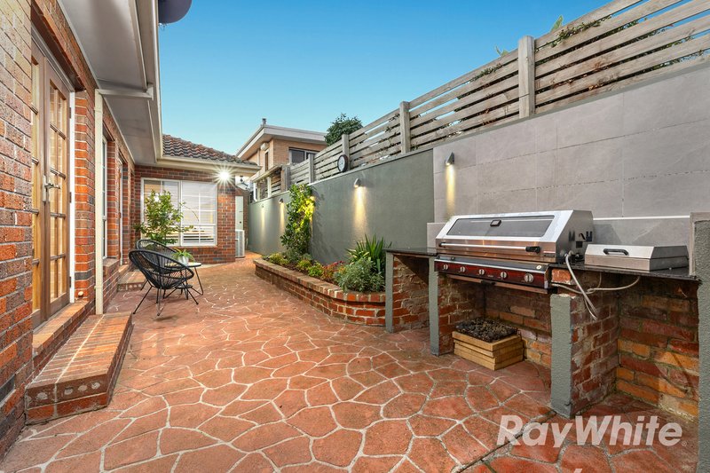 Photo - 2/16 Schulz Street, Bentleigh East VIC 3165 - Image 4