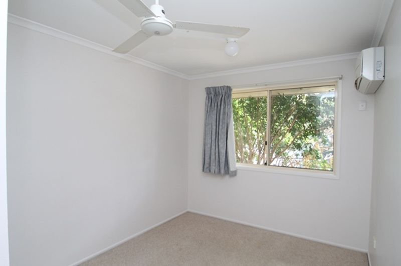 Photo - 2/16 Sharyn Drive, New Auckland QLD 4680 - Image 6