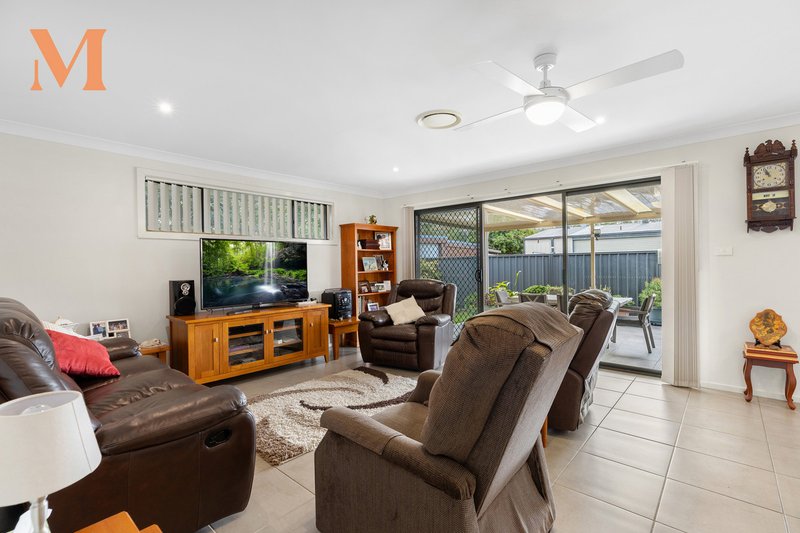 Photo - 2/16 St Johns Drive, Croudace Bay NSW 2280 - Image 4