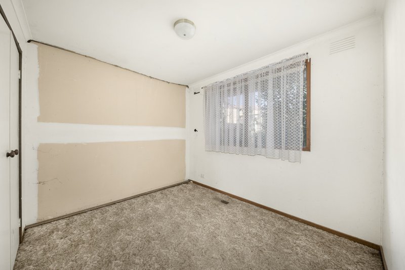 Photo - 2/16 Wantirna Road, Ringwood VIC 3134 - Image 6