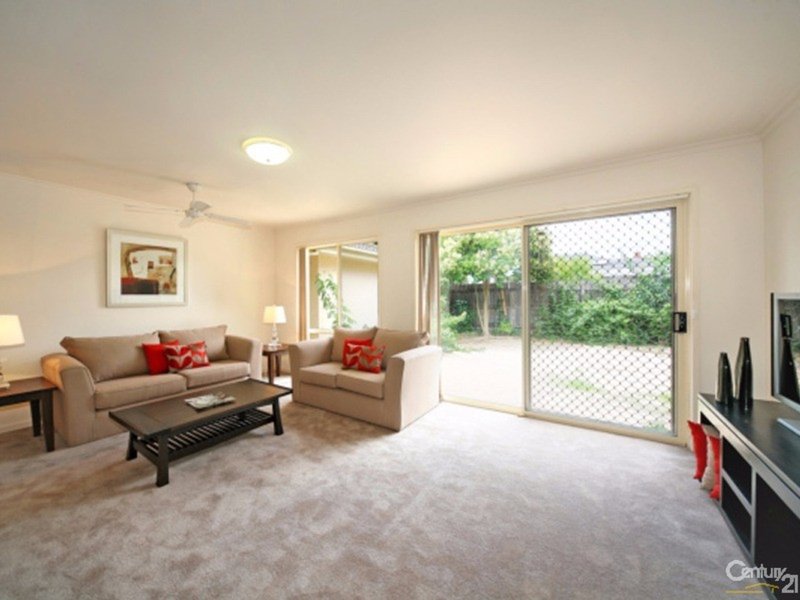 Photo - 2/16 Wembley Grove, Mckinnon VIC 3204 - Image 2