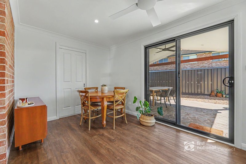 Photo - 2/16 Winnifred Road, Mcgraths Hill NSW 2756 - Image 4