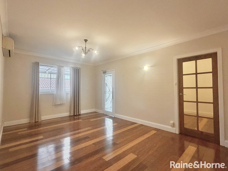 Photo - 2/160 O'Briens Road, Figtree NSW 2525 - Image 2