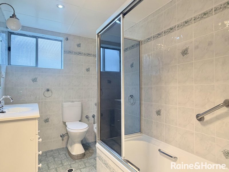 Photo - 2/160 O'Briens Road, Figtree NSW 2525 - Image 4
