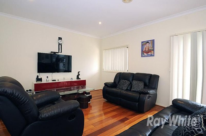Photo - 2/161 Gladstone Road, Dandenong VIC 3175 - Image 2