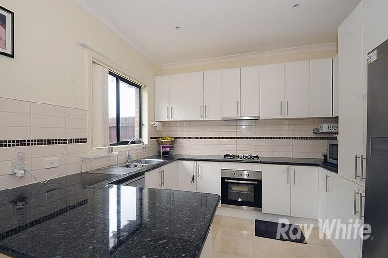 Photo - 2/161 Gladstone Road, Dandenong VIC 3175 - Image 3