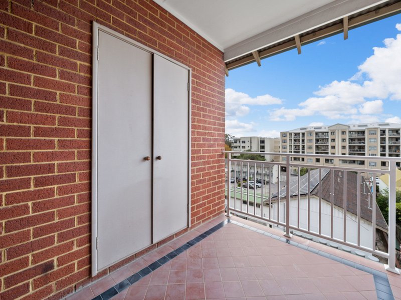 Photo - 21/62 Bronte Street, East Perth WA 6004 - Image 10