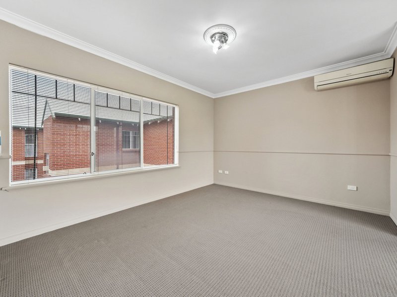 Photo - 21/62 Bronte Street, East Perth WA 6004 - Image 11