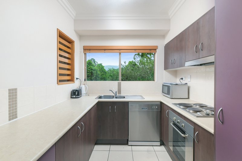 Photo - 216/29-33 Springfield Crescent, Manoora QLD 4870 - Image 7