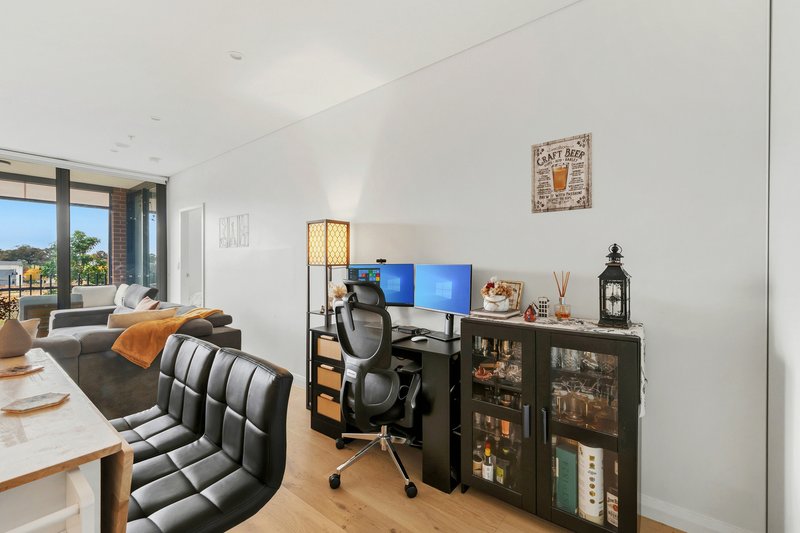 Photo - 216/29 Ashford Avenue, Castle Hill NSW 2154 - Image 5