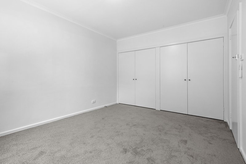 Photo - 2/163 Canterbury Road, Canterbury VIC 3126 - Image 6