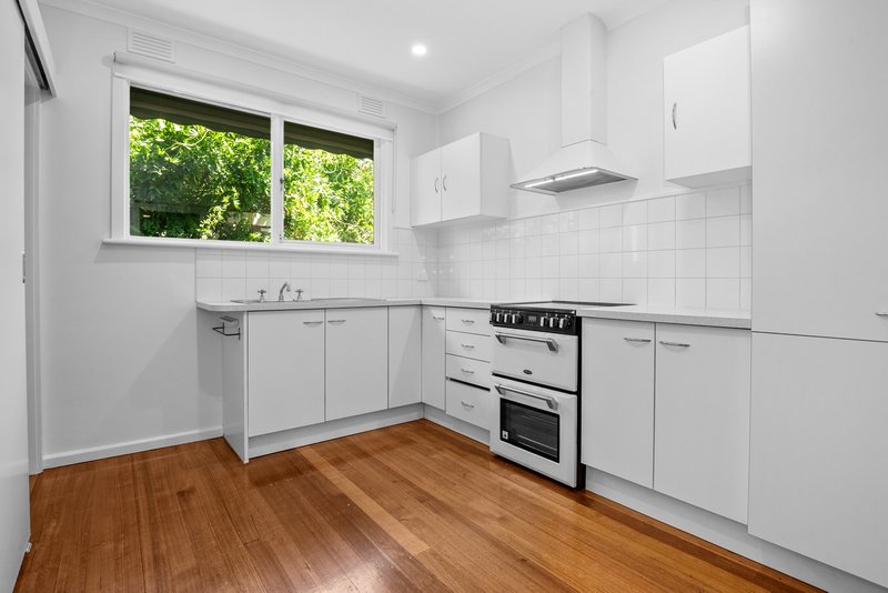 Photo - 2/163 Canterbury Road, Canterbury VIC 3126 - Image 2