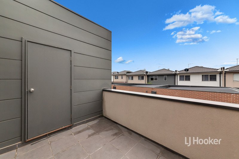 Photo - 21/64 Escapade Boulevard, Craigieburn VIC 3064 - Image 7