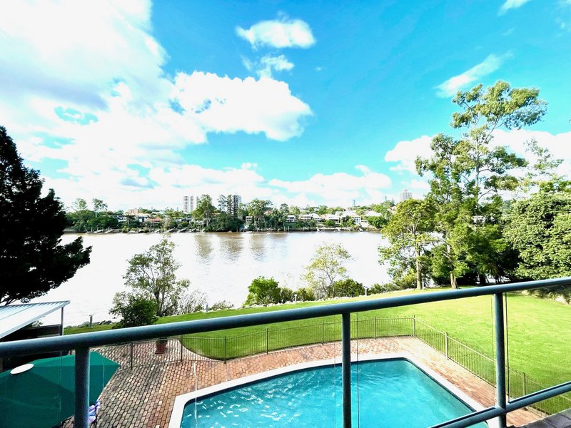 2/164 Macquarie Street, St Lucia QLD 4067