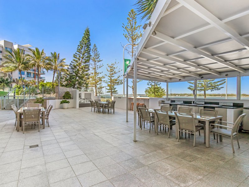 Photo - 216/430 Marine Parade, Biggera Waters QLD 4216 - Image 13