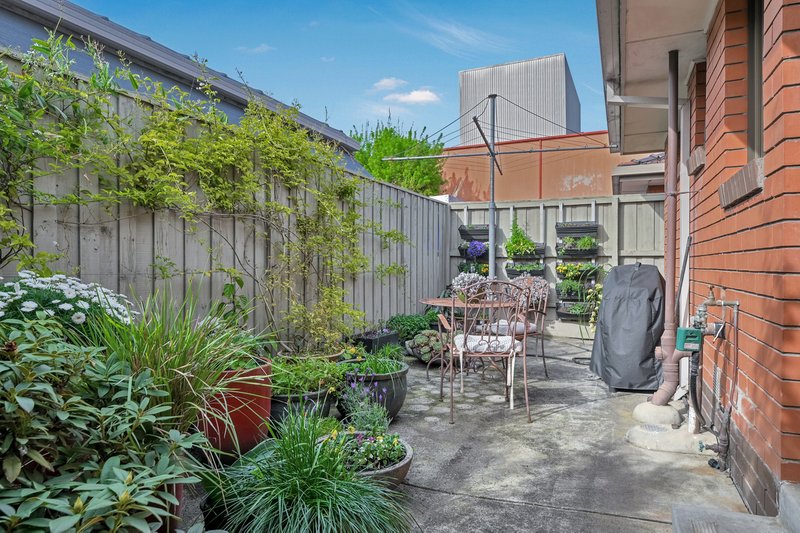 Photo - 2/165-169 Broadhurst Avenue, Reservoir VIC 3073 - Image 13