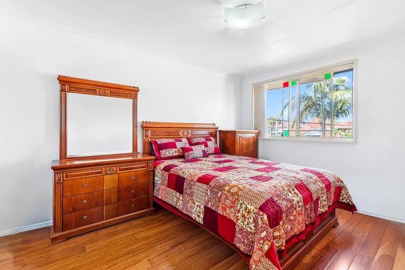 Photo - 2/165 Sackville Street, Fairfield NSW 2165 - Image 6