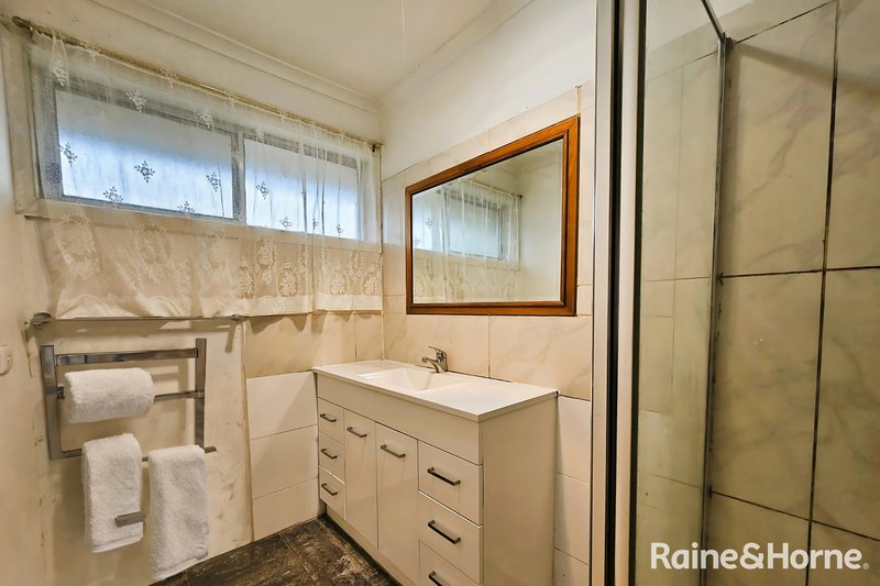 Photo - 2/165 Taylors Road, St Albans VIC 3021 - Image 5