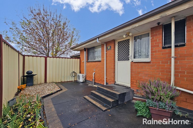 Photo - 2/165 Taylors Road, St Albans VIC 3021 - Image 6