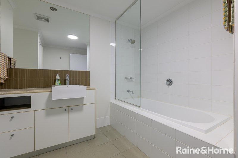 Photo - 216/75 Central Lane, Gladstone Central QLD 4680 - Image 12