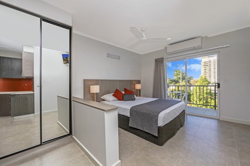Photo - 216/81 Cavenagh Street, Darwin City NT 0800 - Image 9
