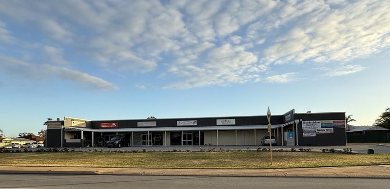 Photo - 2/169 Berkshire Road, Forrestfield WA 6058 - Image 1